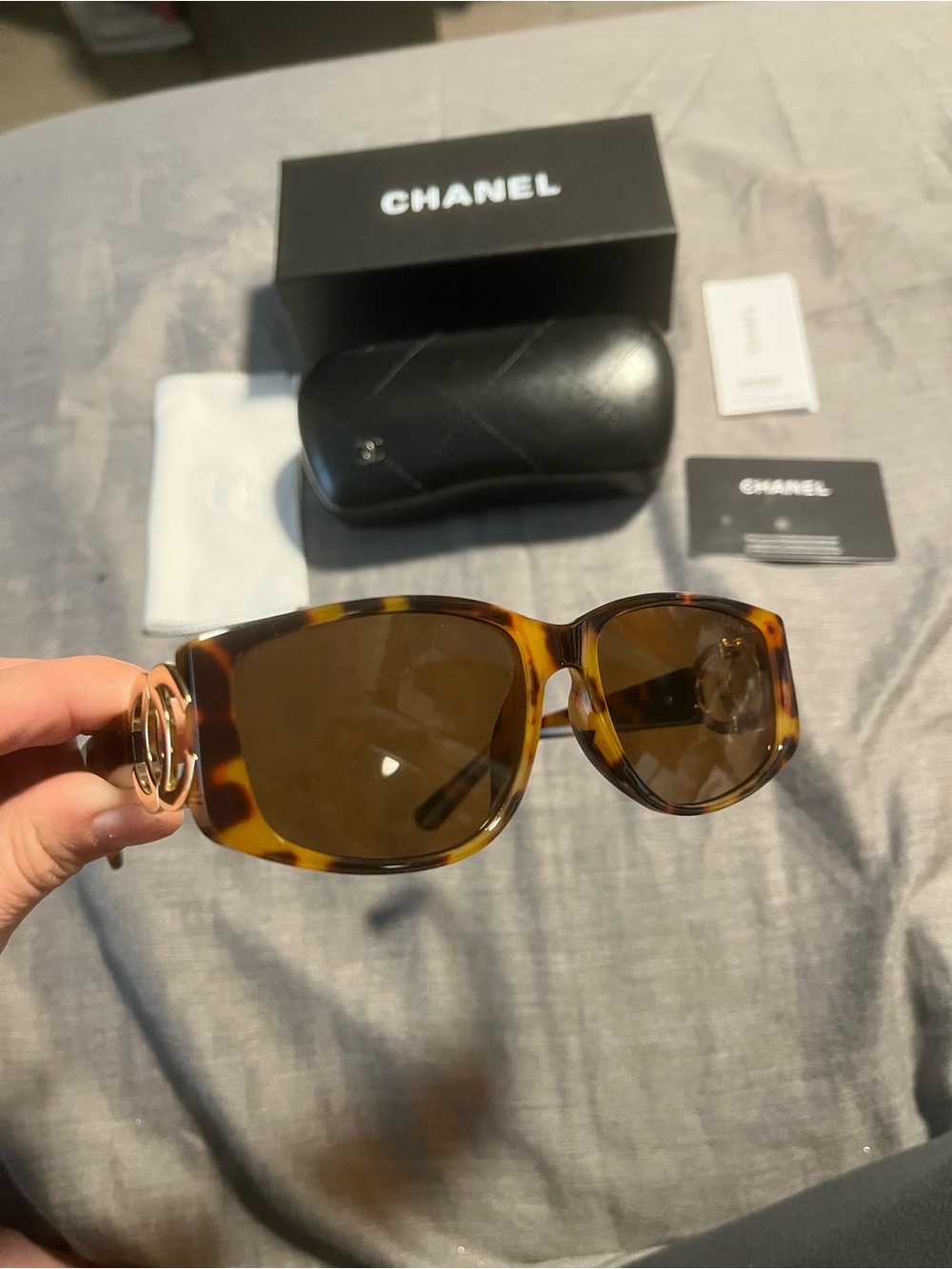 Vintage CHANEL 02461 Tortoiseshell Sunglasses with Brown Lenses - Picture 2 of 11